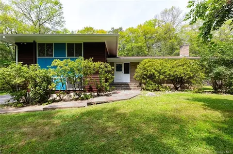 35 Kuchler Dr, La Grange, NY 12540
