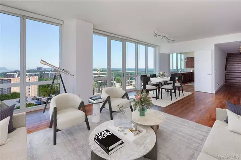 640 W 237th St #20B, New York, NY 10463