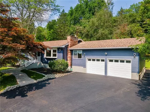 220 Glenmere Rd, Chester, NY 10918