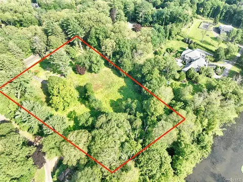 76 Spook Rock Rd, Ramapo, NY 10901