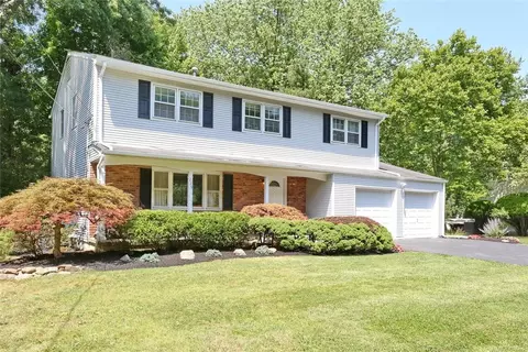 226 Liberty Rd, Orangetown, NY 10983