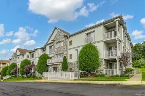 30 N De Baun Ave #205, Ramapo, NY 10901