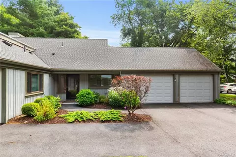 303 Heritage Hls #D, Somers, NY 10589