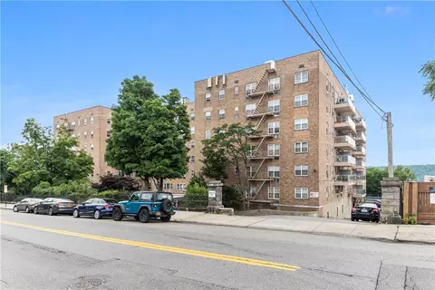 377 N Broadway #222, Yonkers, NY 10701