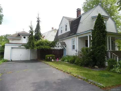 11 Elm St, Ellenville, NY 12428