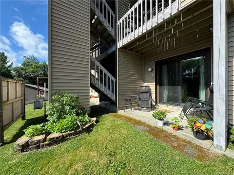 101 Village Dr, Southeast, NY 10509