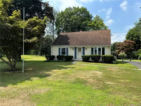 9 Grimm Rd, Newburgh, NY 12550