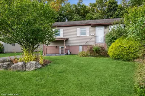 60 Kinsman Ln, Haverstraw, NY 10923