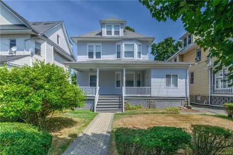 99 Sickles Ave, New Rochelle, NY 10801