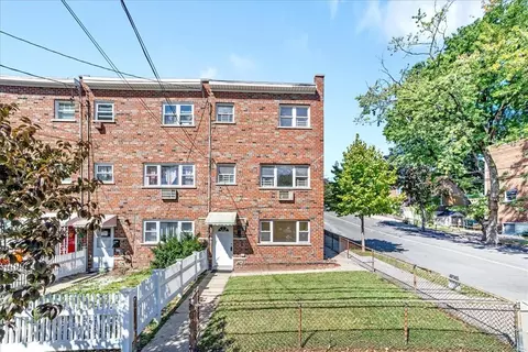 2539 A Hollers Ave, New York, NY 10475