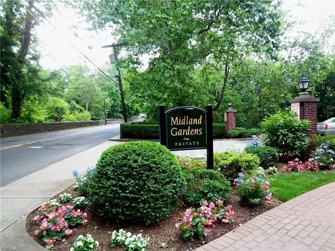 9 Midland Gdns #4D, Bronxville, NY 10708