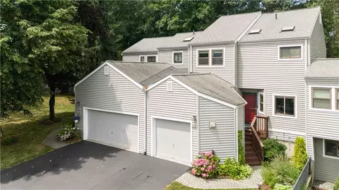 55 Bridle Path Rd, Ossining, NY 10562
