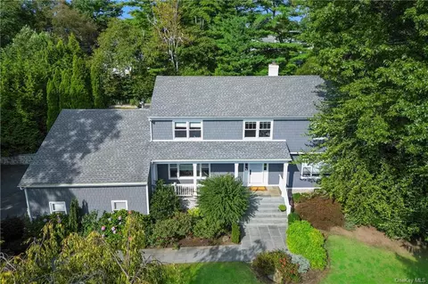 15 Penny Ln, Greenburgh, NY 10583