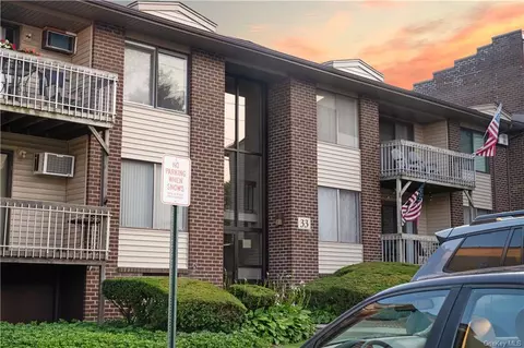 333 Country Club Ln, Pomona, NY 10970