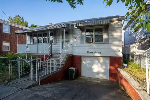 1370 Siegfried Pl, New York, NY 10465