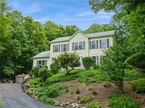 94 Perks Blvd, Philipstown, NY 10516