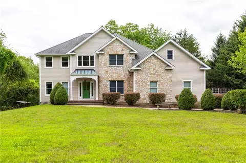 171 Cedar Ave, Poughkeepsie, NY 12603 photo 1