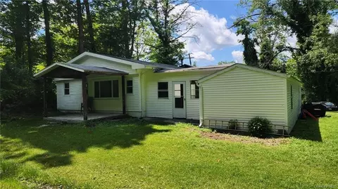 4 Hill Ln, Dover, NY 12594