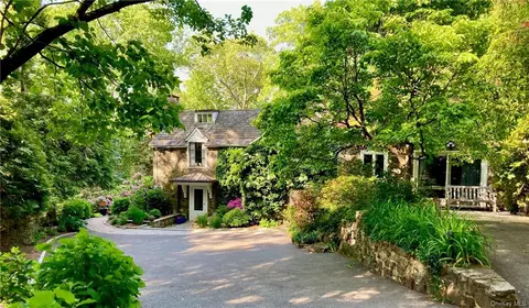 140 Cedar Rd, Katonah, NY 10536