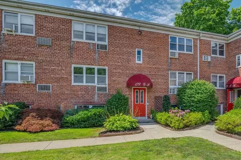 179 Drake Ave #2H, New Rochelle, NY 10805