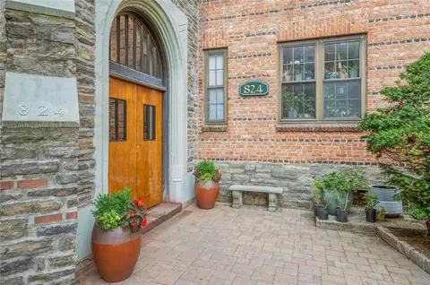 824 Bronx River Rd #3B, Yonkers, NY 10708