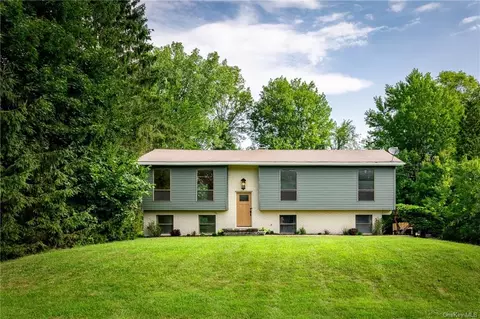 153 Rhinecliff Rd, Rhinebeck, NY 12572