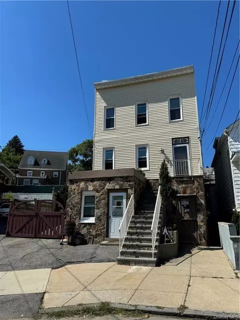 58 Murray Ave, Yonkers, NY 10704