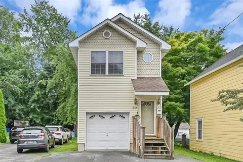 226 Robinson Ave, Newburgh, NY 12550