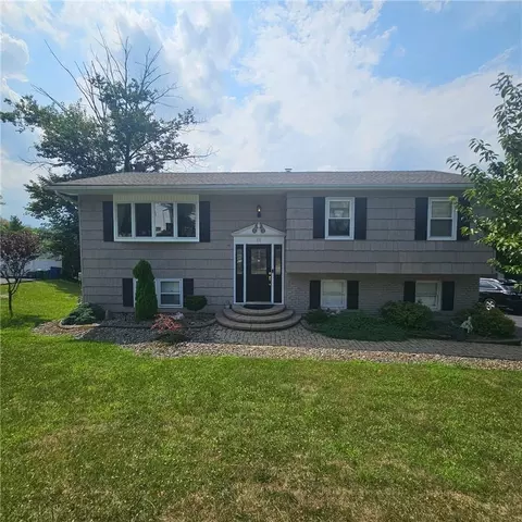 38 Riverglen Dr, Thiells, NY 10984