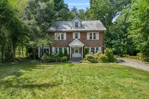 1221 Post Rd, Scarsdale, NY 10583