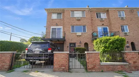 2701 Gifford Ave, Bronx, NY 10465