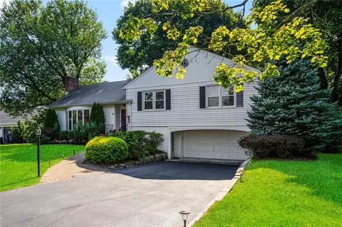 29 Durham Rd, White Plains, NY 10605