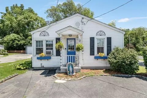 93 Osborne Hill Rd, Wappinger, NY 12524