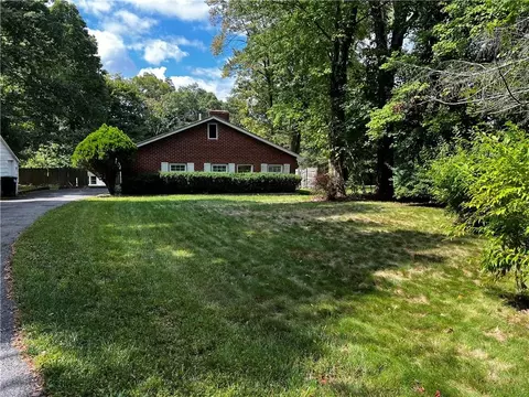 3 Old Mill Rd, Yorktown Heights, NY 10598