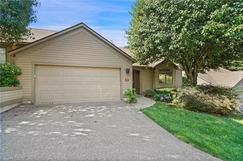 694 Heritage Hls #B, Somers, NY 10589