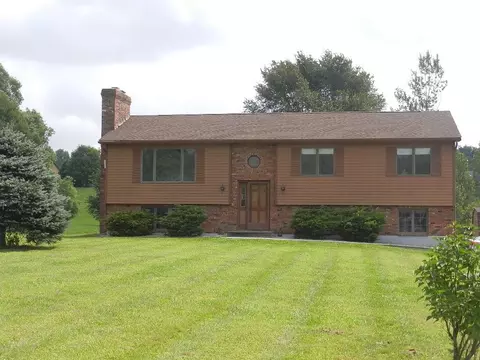 6 Millers Ln, Dover, NY 12594