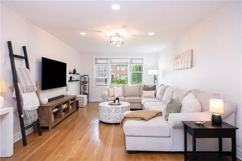 14 Soundview Ave #47, White Plains, NY 10606