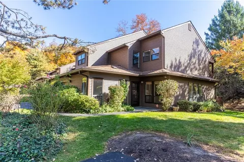 226 Woods Brooke Cir, Ossining, NY 10562