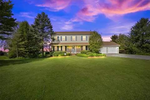 10 Blueberry Dr, Wingdale, NY 12594