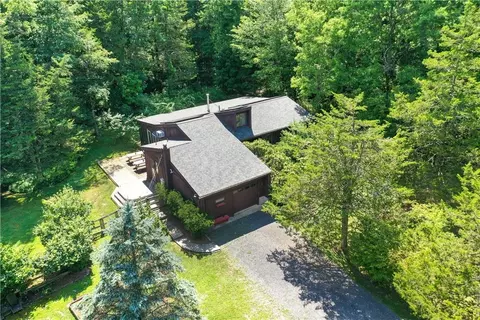 13 Hickory Hill Rd, New Paltz, NY 12561