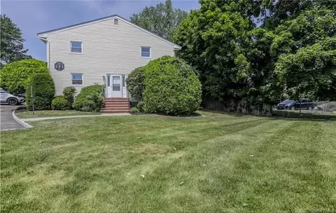 2 Sala Ct, Ramapo, NY 10977