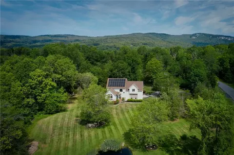 23 Morning Star Dr, New Paltz, NY 12561