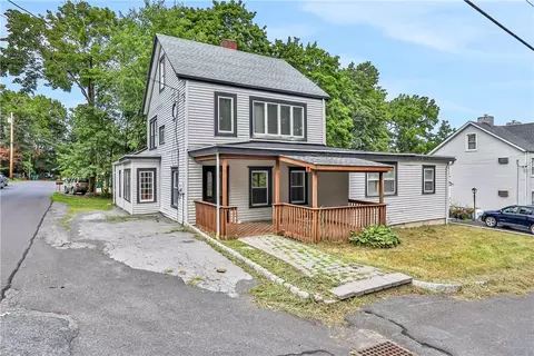 18 Church St, Marlboro, NY 12542