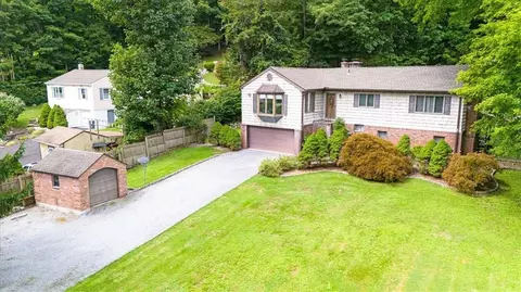 659 Sprout Brook Rd, Putnam Valley, NY 10579