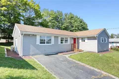 33 High View Ter, Thompson, NY 12775
