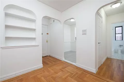 2685 Creston Ave #5-A, New York, NY 10468