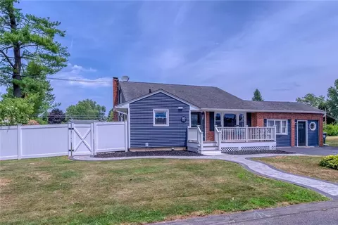 80 Northfield St, Ulster, NY 12401