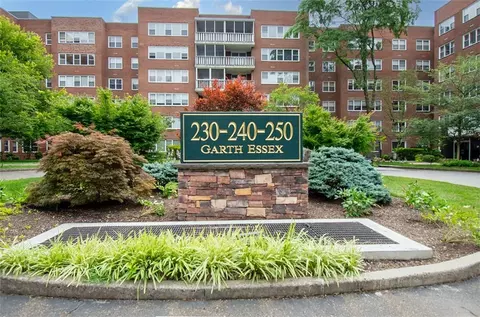 240 Garth Rd #2A2, Scarsdale, NY 10583