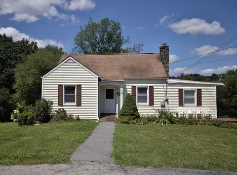 97 Fair St, Carmel, NY 10512