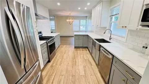 31 Bircher Ave, Poughkeepsie, NY 12601